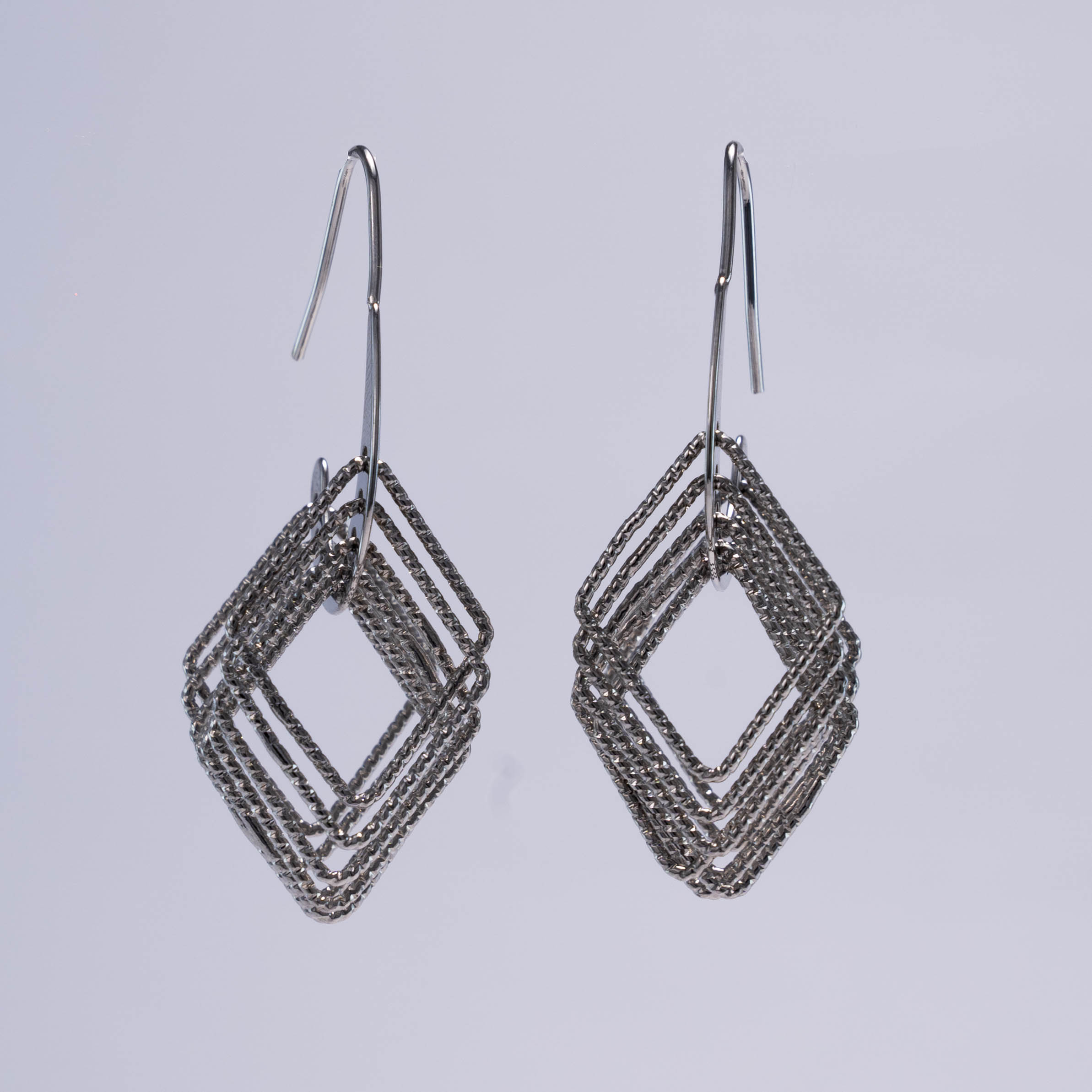 Pendientes Geométricos Entrelazados