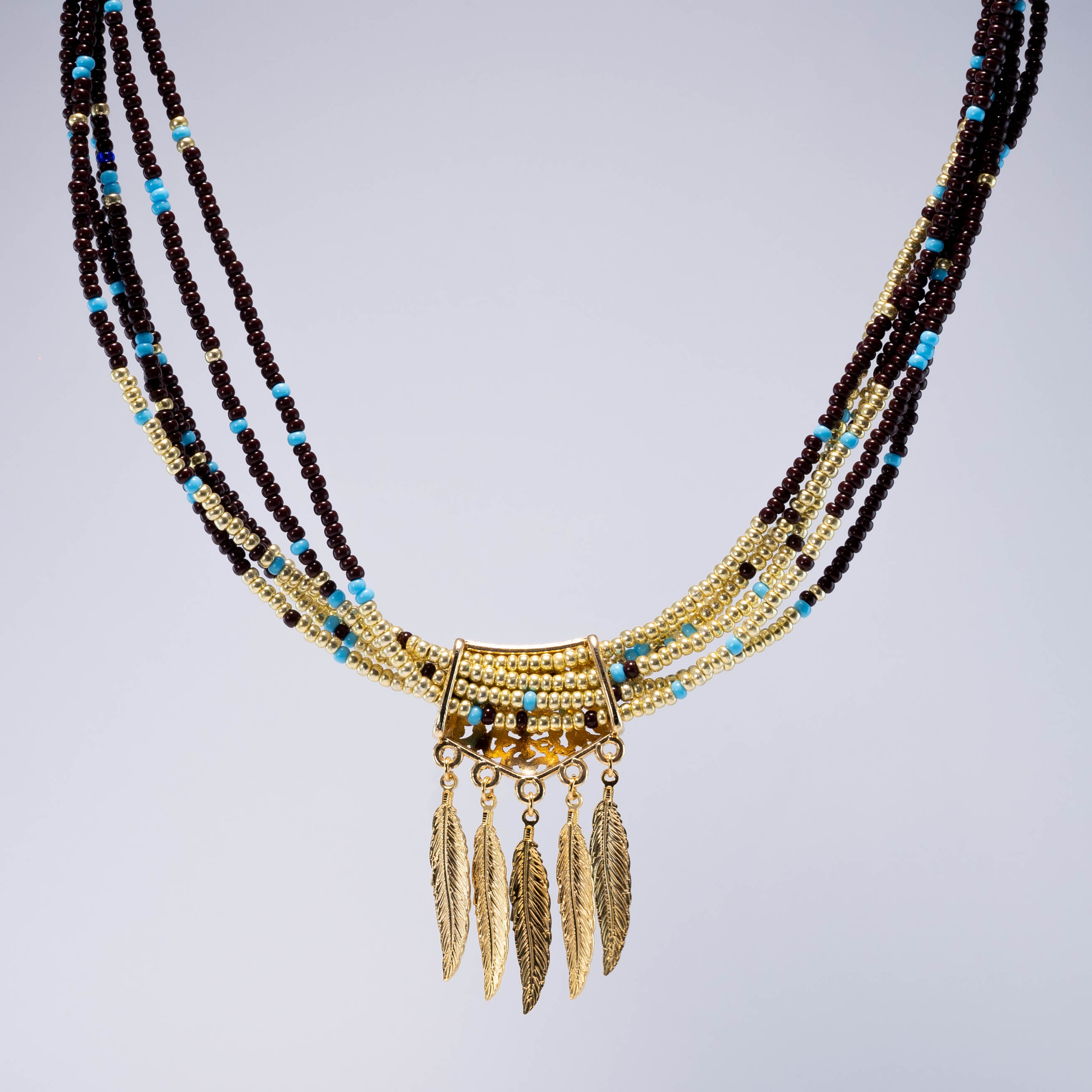 Collar De Hojas Con Cuentas