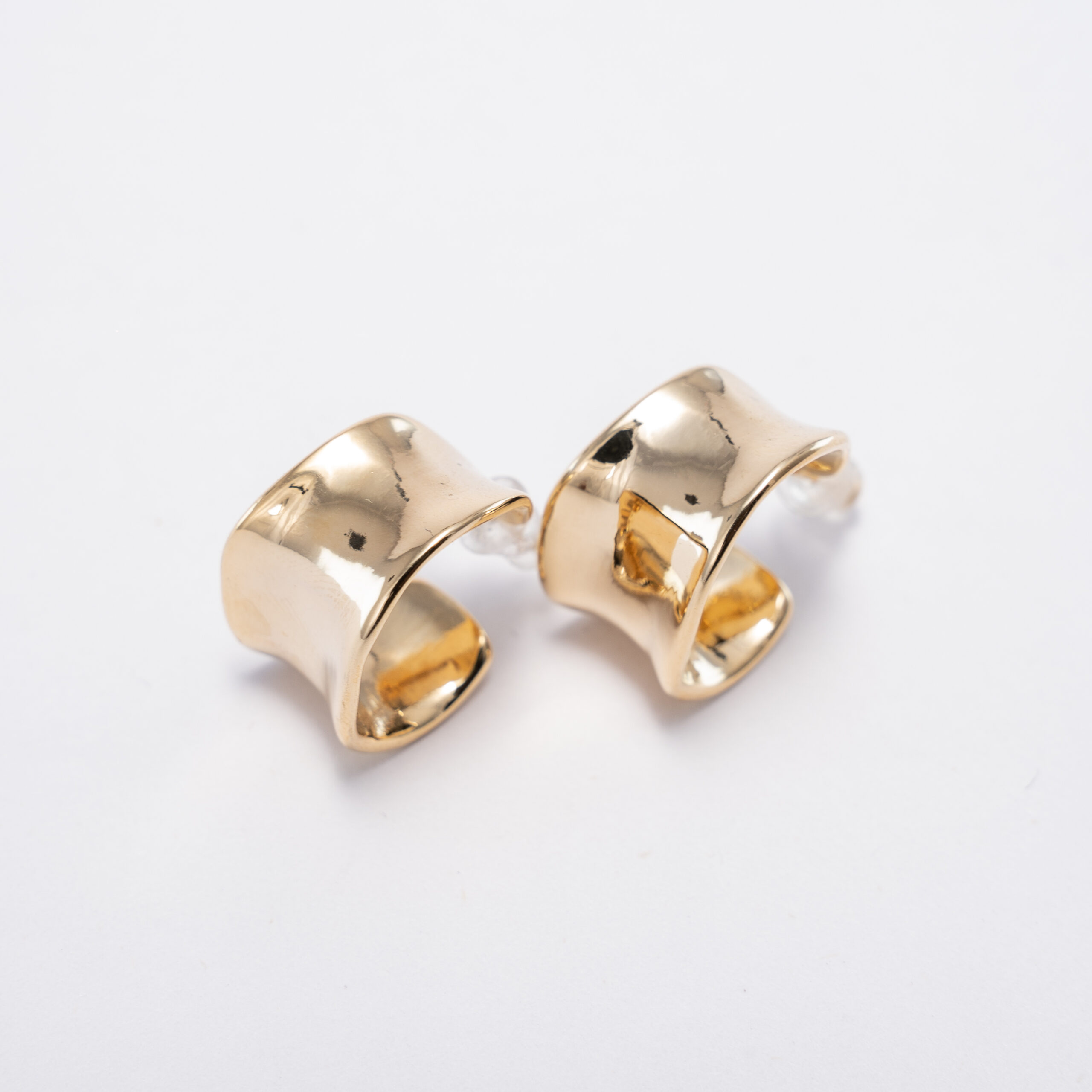 Aretes Dorados Orgánicos