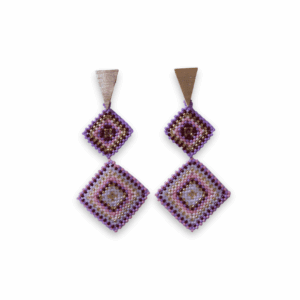 Aretes Miyuki Doble rombo Morado rosado